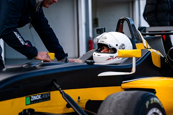 Formule 3 F308 Volkswagen