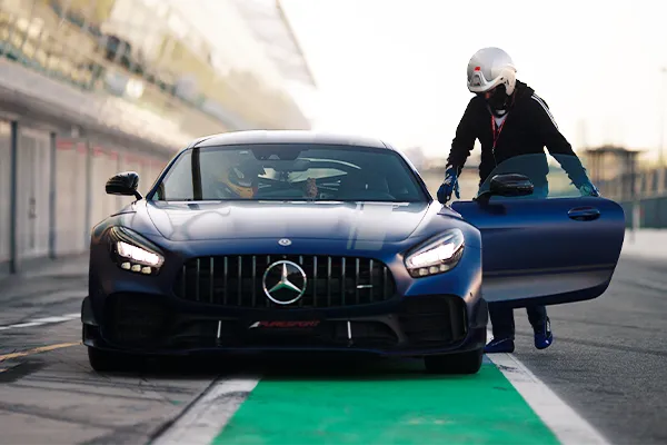 Mercedes AMG GT R PRO