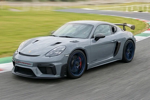 Porsche 718 Cayman GT4 RS