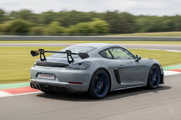 Porsche 718 Cayman GT4 RS