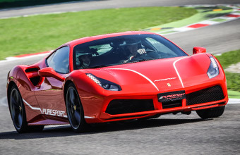 Conducir Un Ferrari 488 Nueva Emoción Roja En Mugello