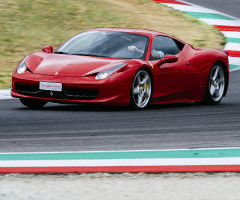 Ferrari 458 Italia em Vairano