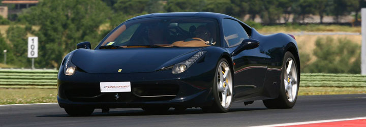 Ferrari 458 Italia em Imola